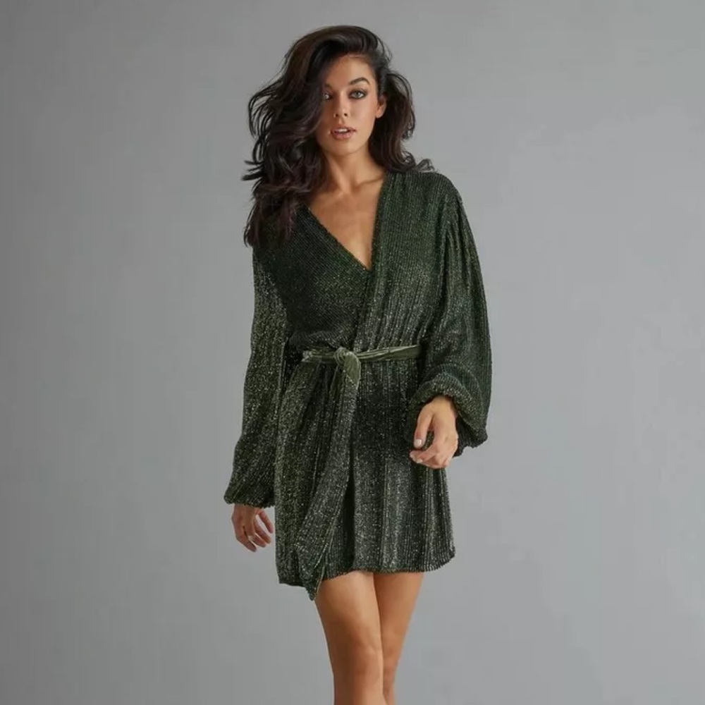 Retrofête Gabrielle Dress in Sage Green | Size Large | Never Worn with Tags